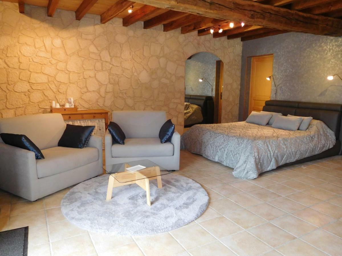 La Chambre D'amis LA COSTIGNIERES Montgueux Exterior foto