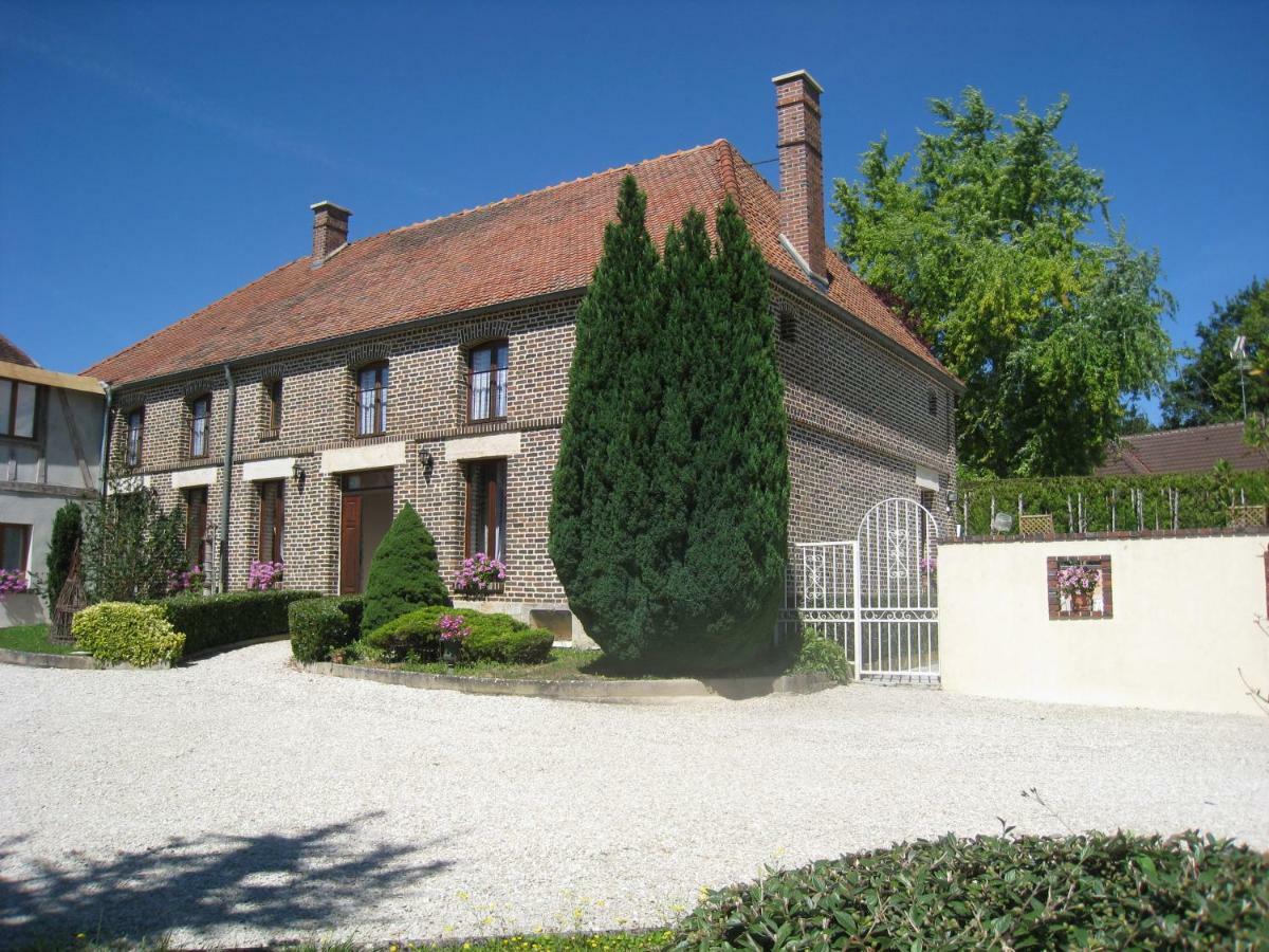 La Chambre D'amis LA COSTIGNIERES Montgueux Exterior foto